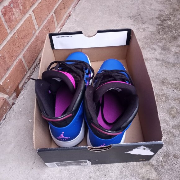 Jordan 6-17-23 GS 'Hyper Royal Hyper Violet Sneakers - Size: 7 (Boys) - Picture 4 of 9